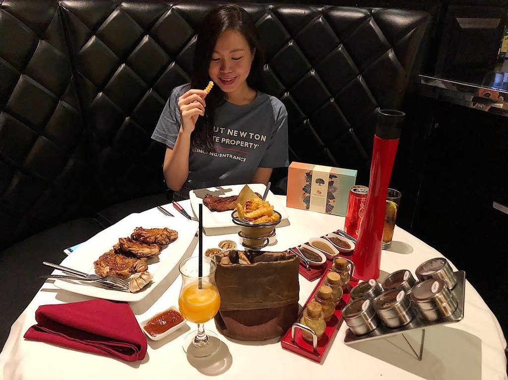 New York Steakhouse Saigon mang đến thực khách phong cách ẩm thực New York của nước Mỹ ngay giữa lòng TP.HCM.